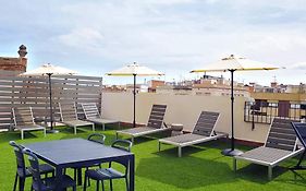 Feelathome Stadium Apartments