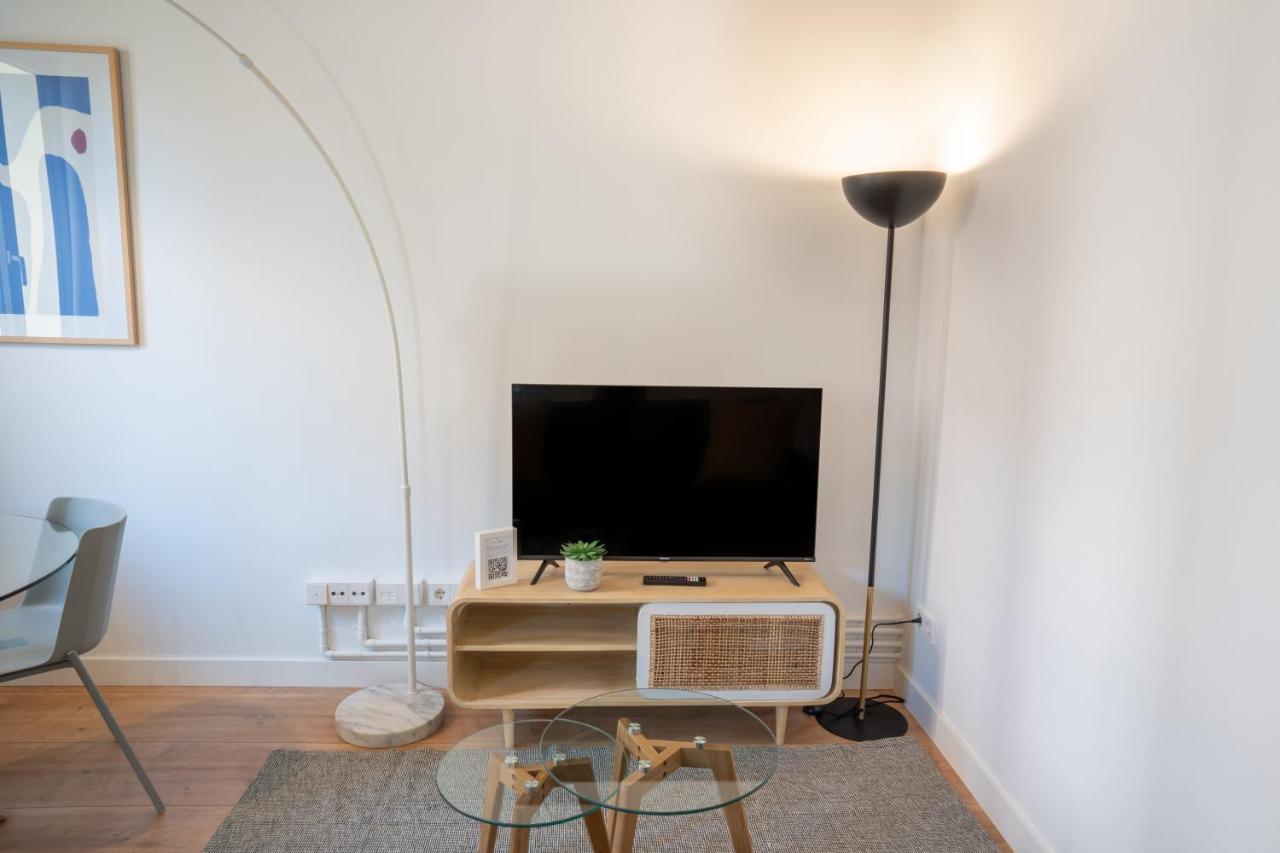 Feelathome Stadium Apartments L'Hospitalet de Llobregat Extérieur photo